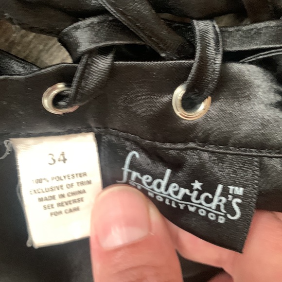 Fredericks of Hollywood dark academia black satin studded corset size 34 - Picture 10 of 12